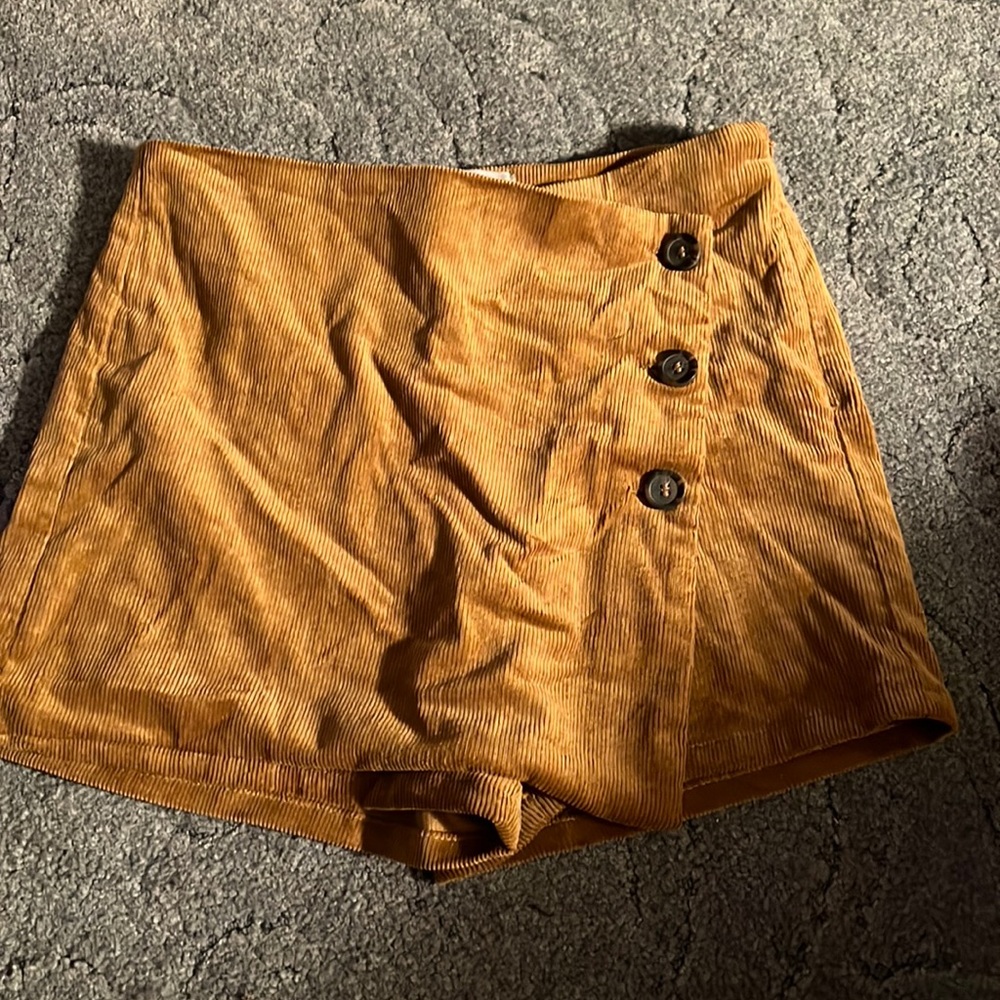 Skort
